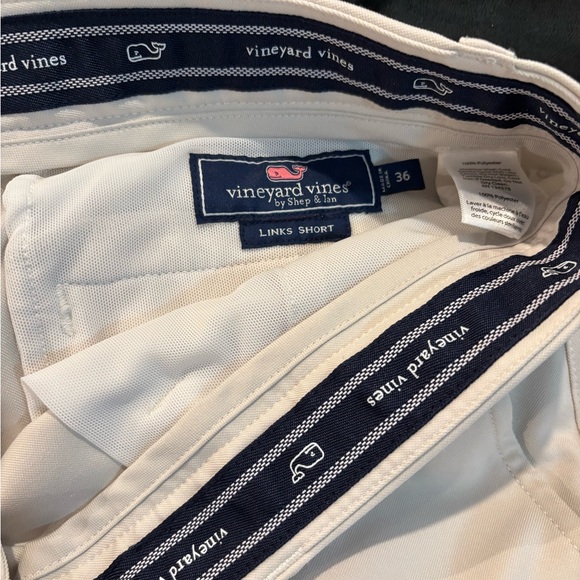 Vineyard Vines Cream Flat Front Men Shorts - Picture 2 of 3